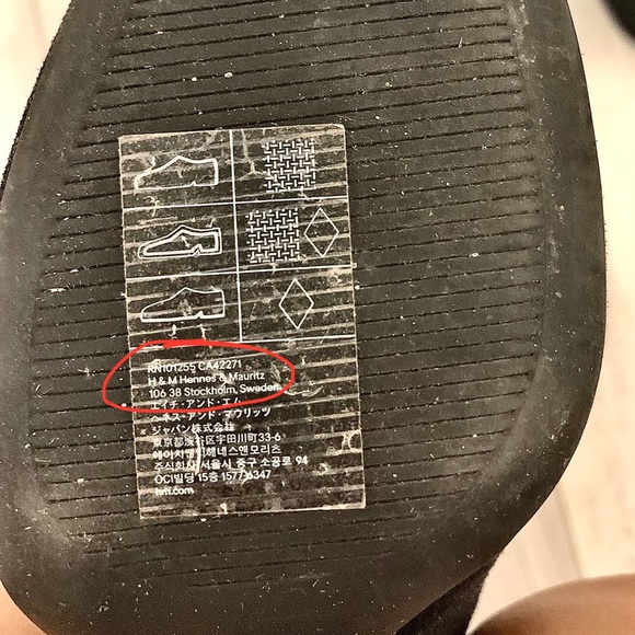 SOLD H&M | Black below-knee boots - Picture 4 of 4